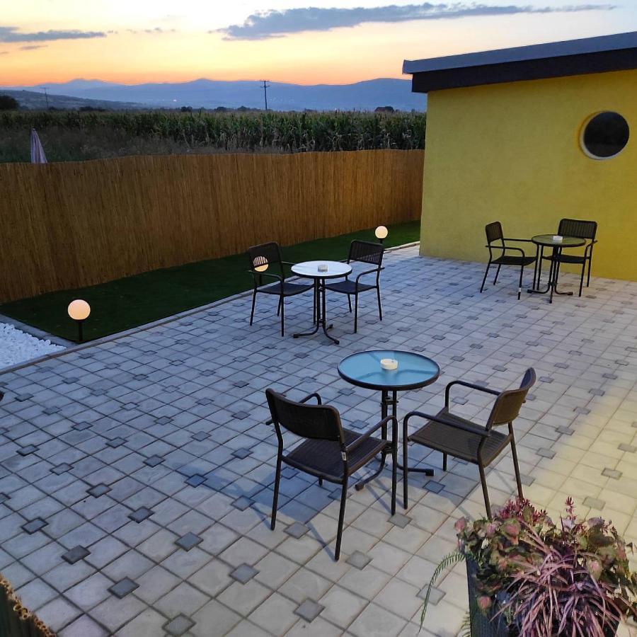 V & V Villa Lalince Ngoại thất bức ảnh