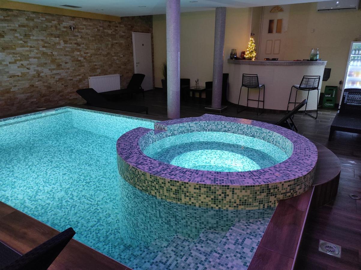 V & V Villa Lalince Ngoại thất bức ảnh