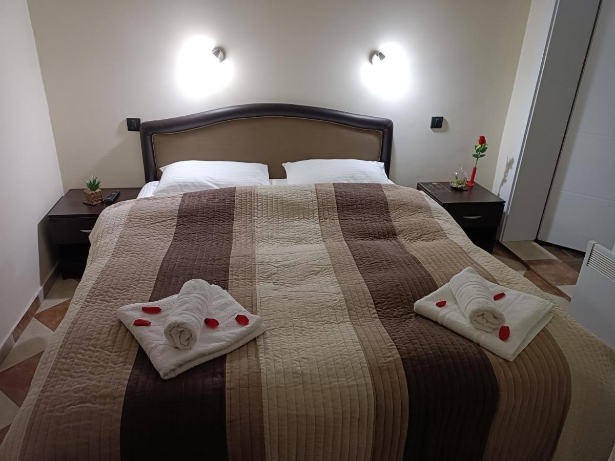 V & V Villa Lalince Ngoại thất bức ảnh