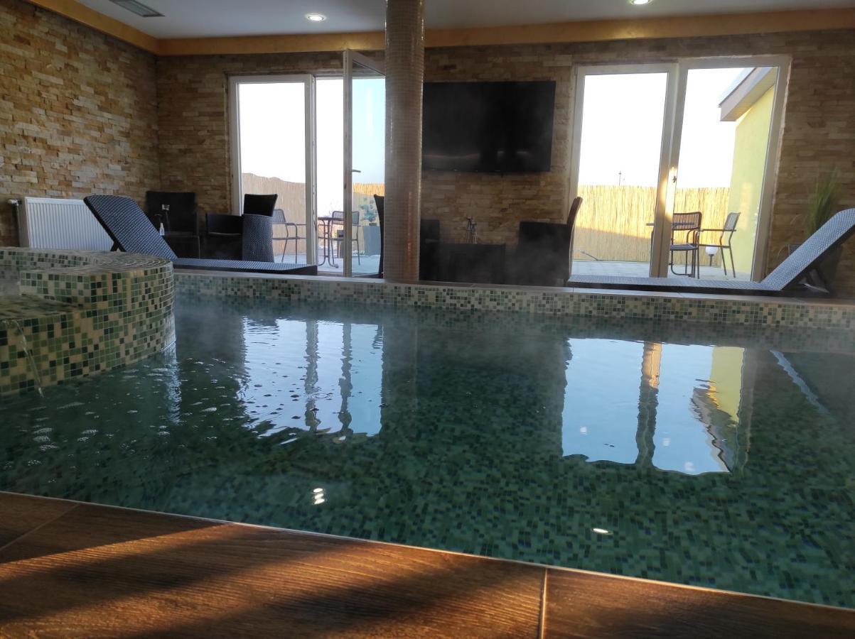 V & V Villa Lalince Ngoại thất bức ảnh