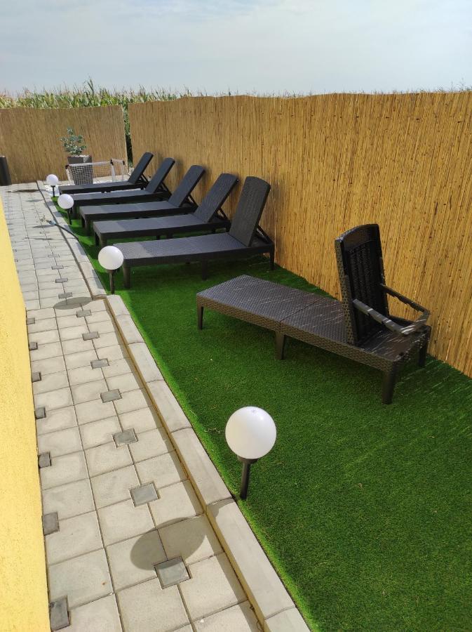 V & V Villa Lalince Ngoại thất bức ảnh