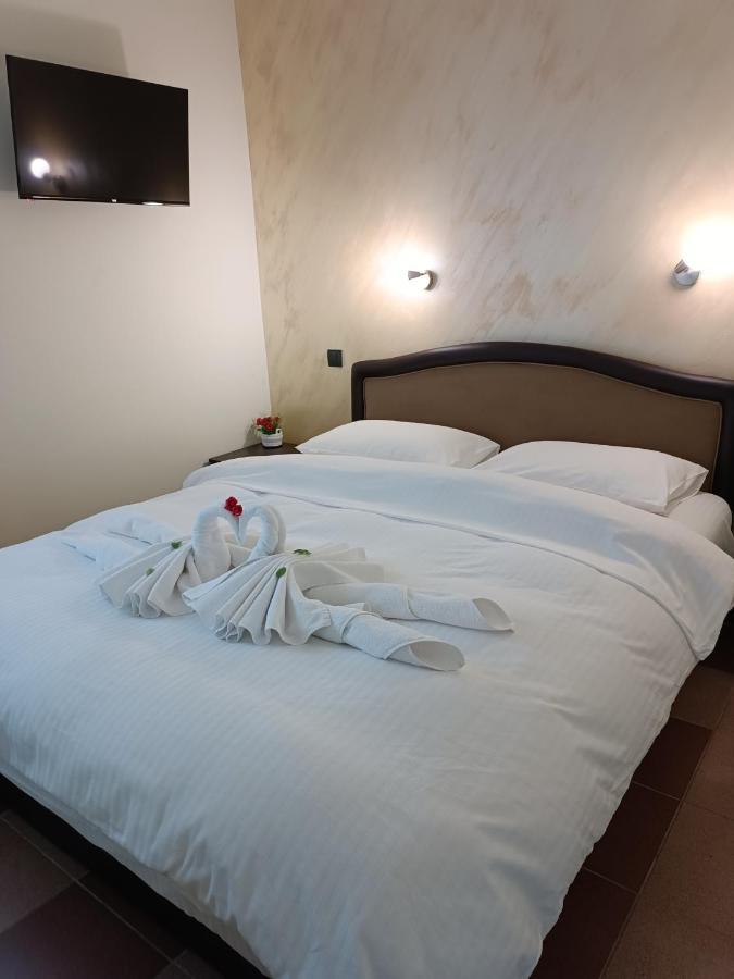 V & V Villa Lalince Ngoại thất bức ảnh